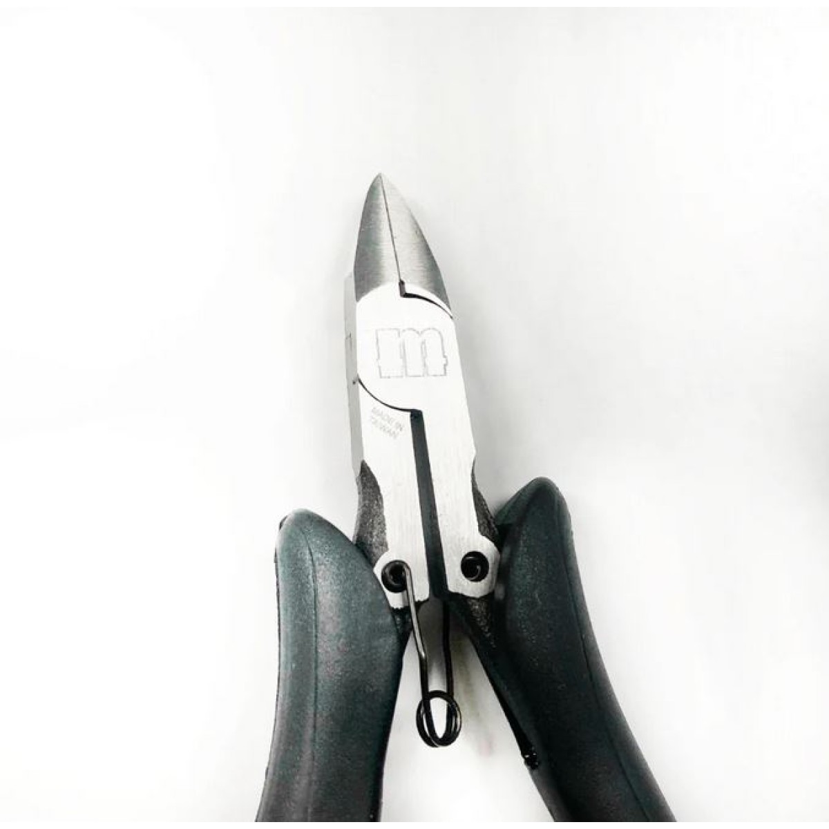 Monument Hobbies MonumenTOOLS Flush Cut Hobby Clippers